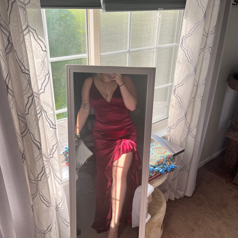 Classy stain red dress